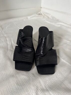 Vince Croc Embossed Leather Mule Sandals Black Square Toe Block Heel | Size 11